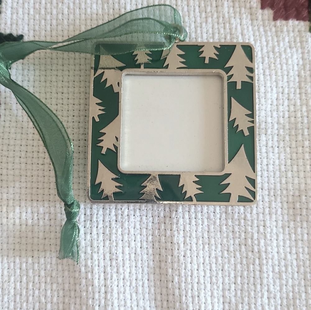 Metal Frame Ornament